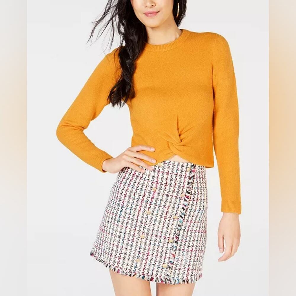 Leyden twist front sweater